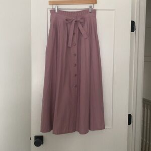 NWOT The GREAT. Treeline Pleated Skirt Lilac Blossom